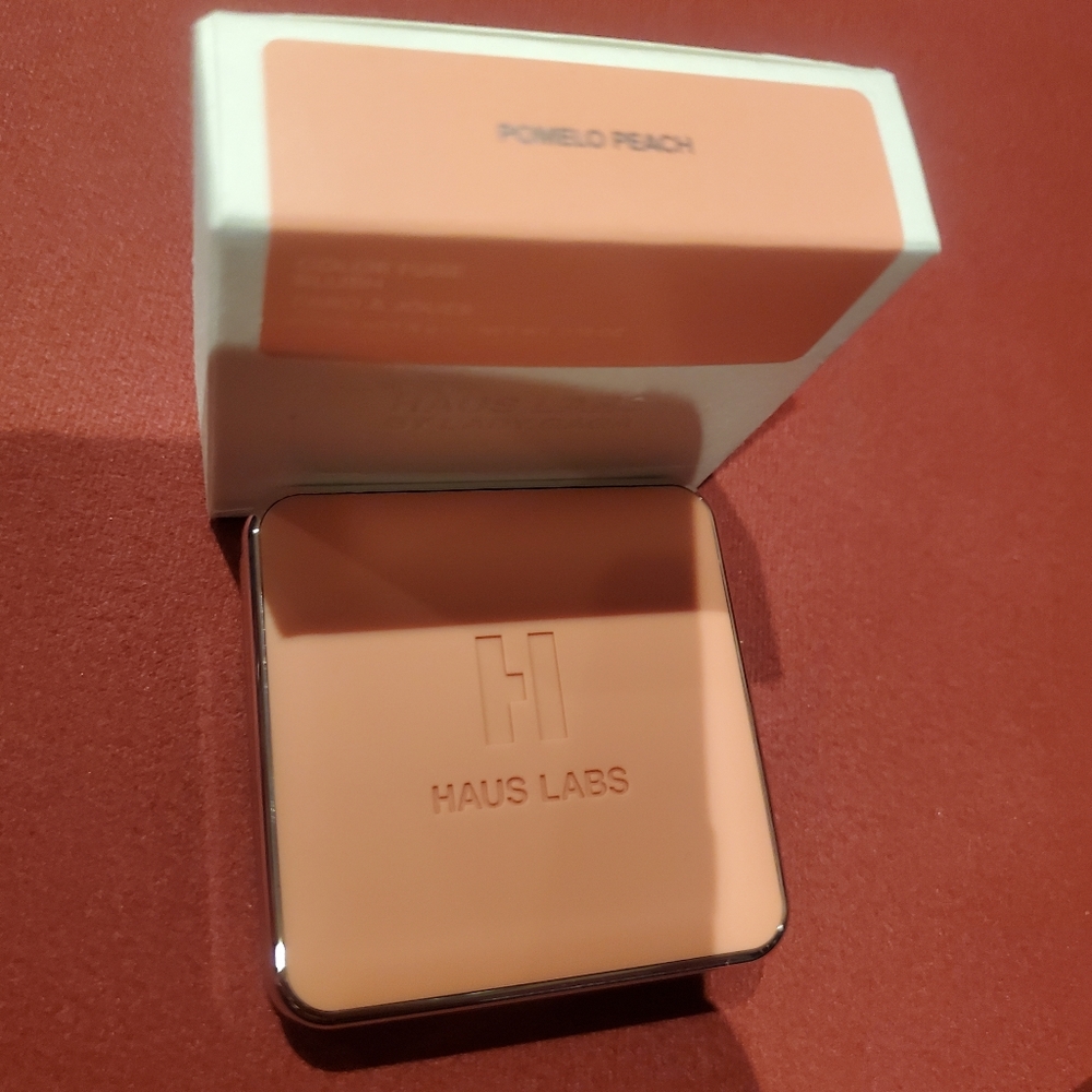 Haus Labs Talc-Free Blush W/ Frmnted Arnica POMELO PEACH. - Picture 7 of 7